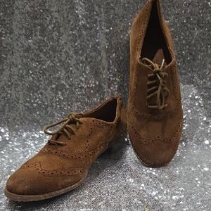 Arturo Chiang Brown Suede Flats